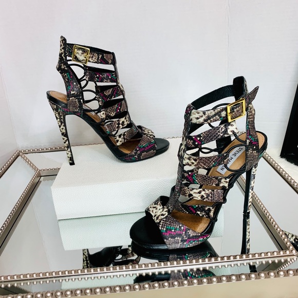 Steve Madden Shoes - Steve Madden Snake/Multi Heels